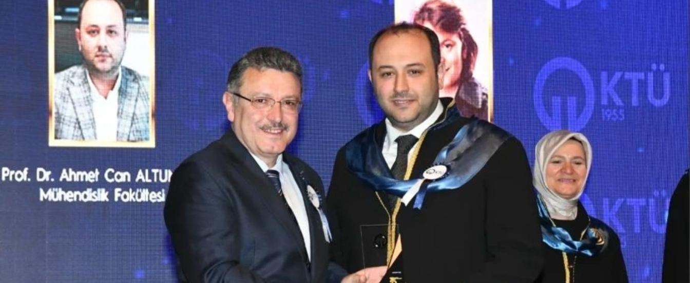 Merkez Müdürümüz Ödül Almıştır