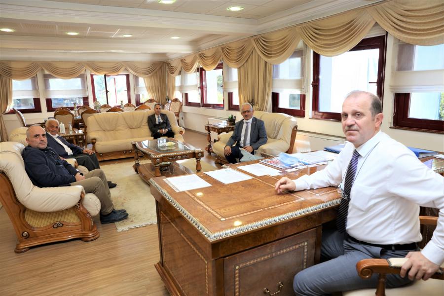 Köprübaşı Belediye Başkanı Ali AYDIN ve Köprübaşı Eski Belediye Başkanı Prof. Dr. Kemal HACIEFENDİOĞLUı