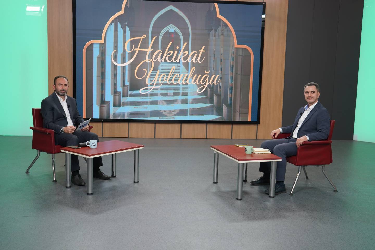 15.10.2026 Hakikat Yolculuğu Programı, Trabzon İl Vaizi Mustafa ER, Din Hizmetleri Uzmanı Dr. Yavuz KURT
