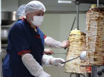 Farabi Mutfağından Günlük 3000 Porsiyon Yemek