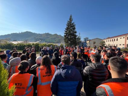 Ormancılık Uygulamaları-I Dersi kapsamında Of Orman Fidanlığı arazi uygulaması gerçekleştirildi.