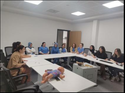 KTÜ Farabi Hastanesi Ebelerine Yönelik Simülasyon Eğitimi