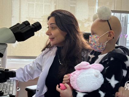 KTÜ Farabi Hastanesi'nde Kanserle Mücadele Eden Çocuk Doktor Olmak İstiyor