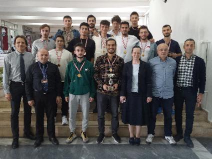 Öğrencilerimiz Futsal Turnuvasında Şampiyon Oldular